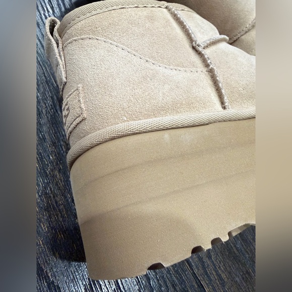 Classic Ultra Mini Platform size 9 - Picture 2 of 10